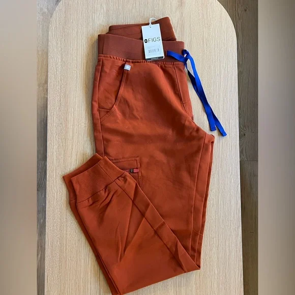 FIGS Auburn Zamora Joggers NWTs - Picture 1 of 7